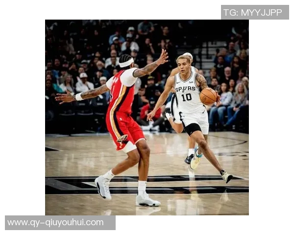 湖人失误频繁如被抄截马刺利用转换进攻给予惩罚 湖人失误频繁如被抄截马刺利用转换进攻给予惩罚