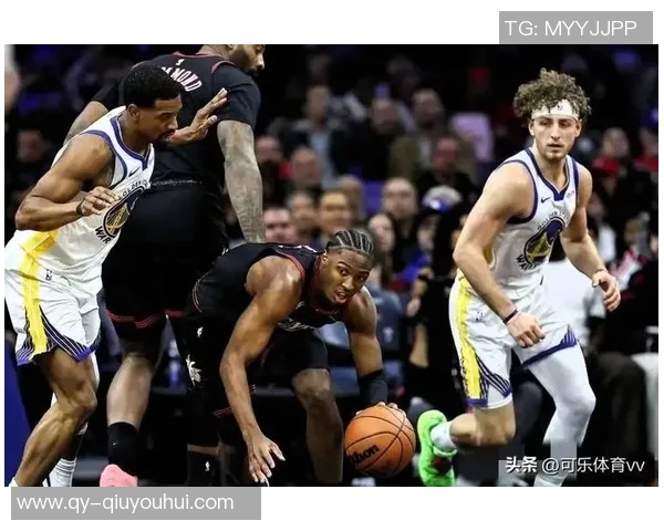 费城真老大马克西半场精彩表现砍下17分并命中压哨三分球