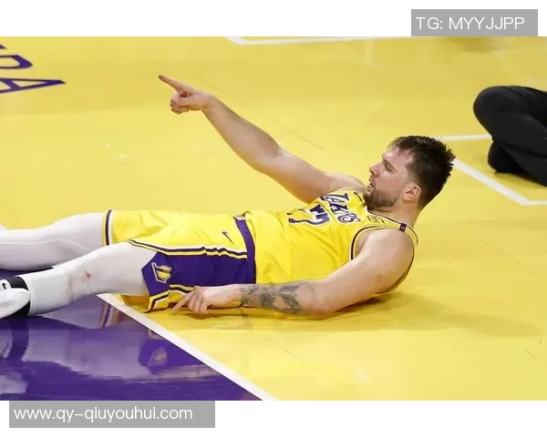 中距离命中率排行榜揭晓莺歌领衔东契奇紧随其后布克杜兰特SGA表现不俗