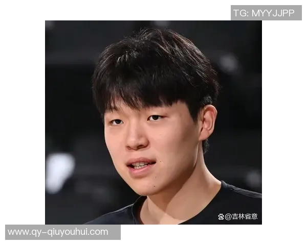 混音主帅赞杨瀚森防守提升明显对抗禁区后卫表现更加出色 混音主帅赞杨瀚森防守提升明显对抗禁区后卫表现更加出色